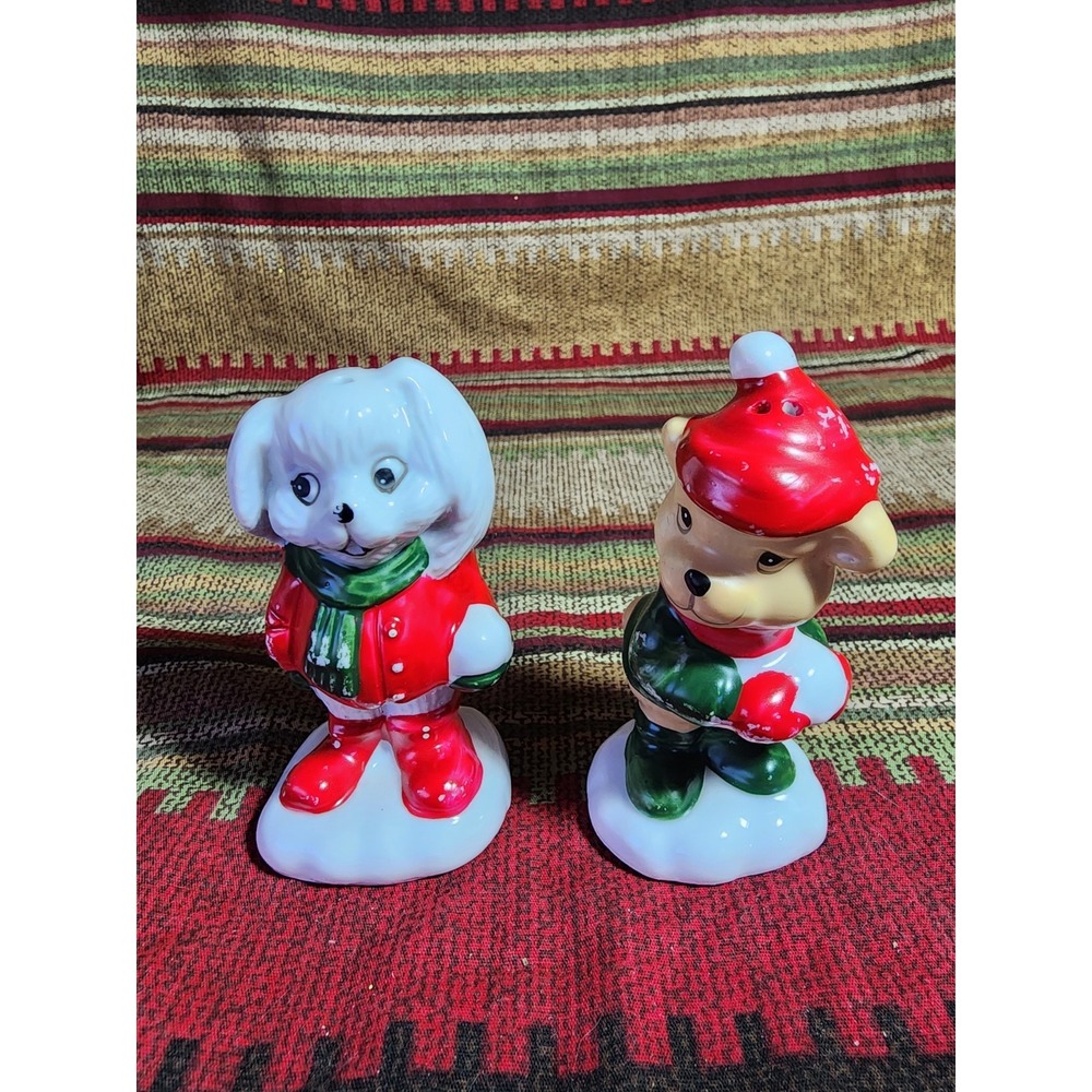 House of Lloyd Bear and Bunny salt and pepper‎ Set.